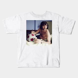 George Best in hotel room Kids T-Shirt